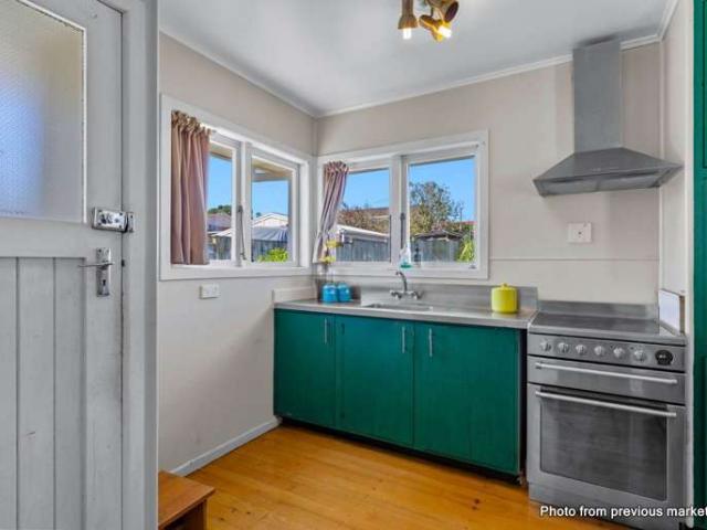 4 Duncan Avenue, Te Atatu South, Waitakere City