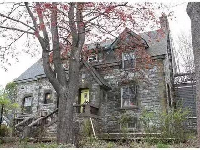 4 Duncraggan Crt, Saint John, NB, E2K 3T3 house for sale Li.