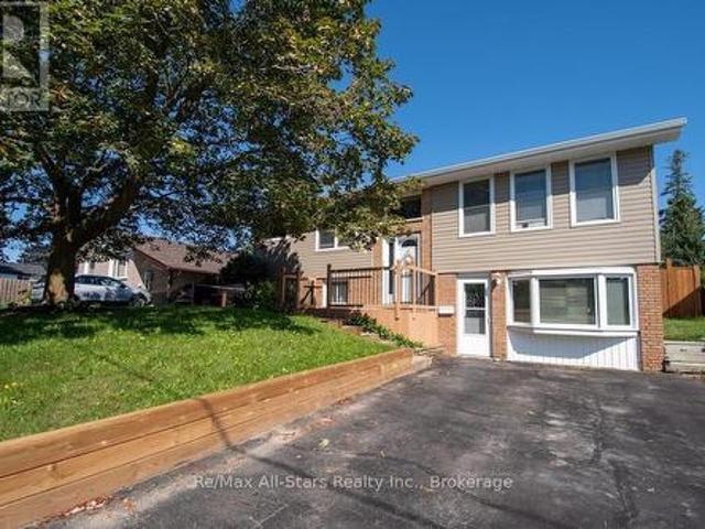 4 Daniel Court, Kawartha Lakes Lindsay, ON, K9V 4Z9 house for sale | Listing ID X13643 | Royal LePage