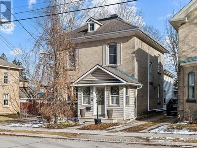 4 D'Arcy Street, Perth, ON, K7H 2T8 house for sale | Listing ID X12080 | Royal LePage