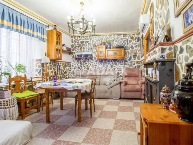 4 Dormitorio Casa Úbeda Jaén 99756438