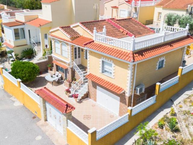 4 Dormitorio Casa Urb. La Marina Alicante 102915918