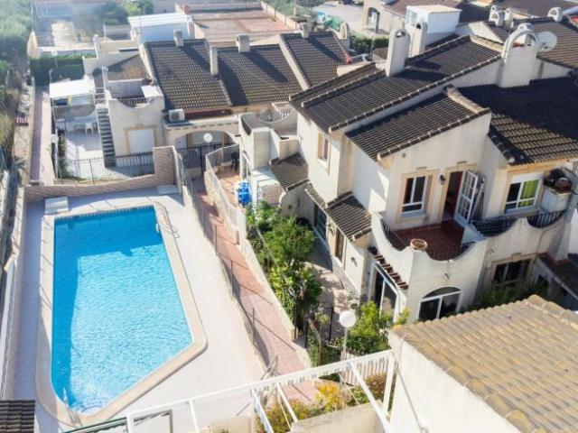 4 Dormitorio Casa Urb. La Marina Alicante 95115150