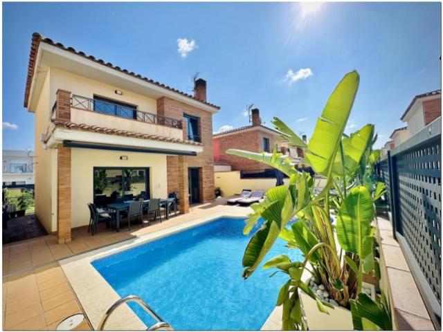 4 Dormitorio Casa Empuriabrava Empuriabrava 93536600