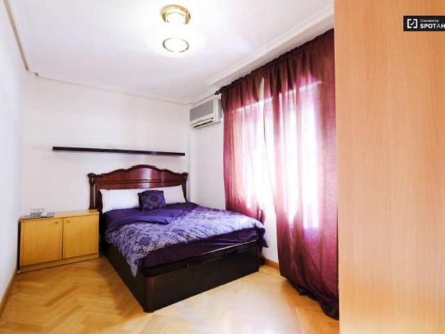 4 Dormitorio Shared Living/Roommate Madrid Madrid 54238010