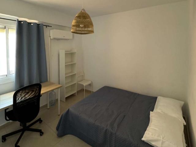 4 Dormitorio Shared Living/Roommate Almeria Almeria 92790227
