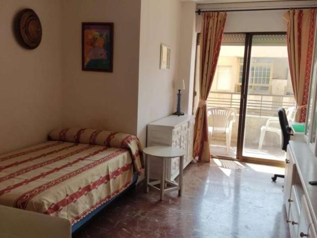 4 Dormitorio Shared Living/Roommate Almeria Almeria 101671172