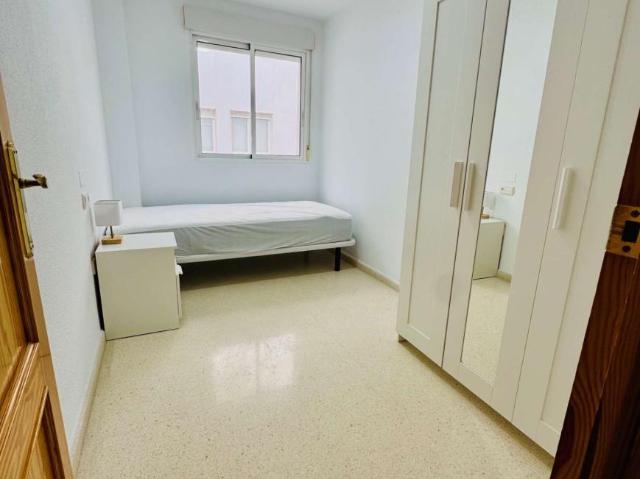 4 Dormitorio Shared Living/Roommate Almeria Almeria 101823832