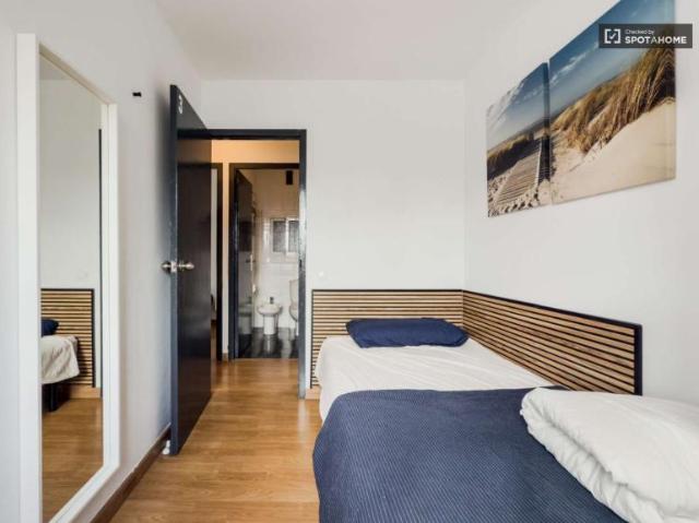 4 Dormitorio Shared Living/Roommate Barcelona Barcelona 96888025