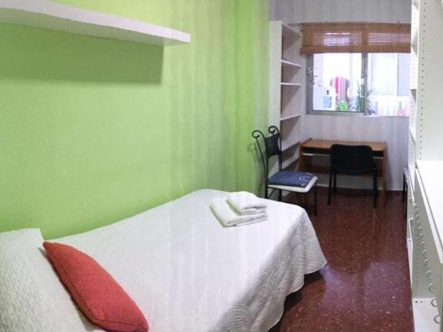 4 Dormitorio Shared Living/Roommate Granada Granada 101670841