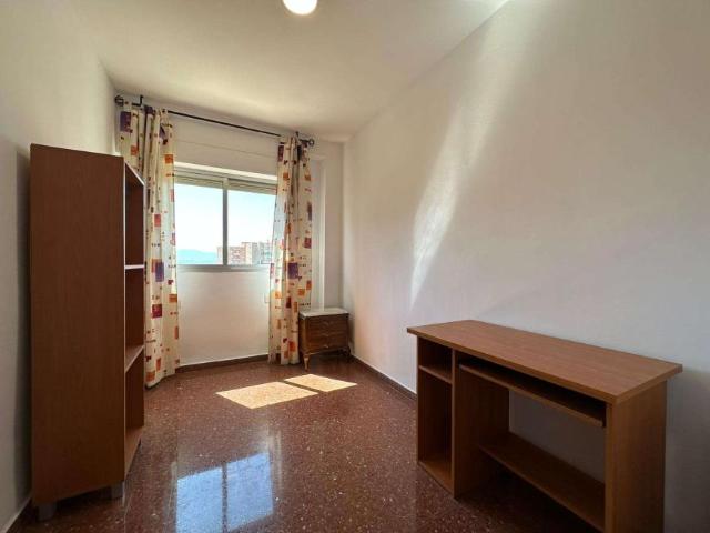 4 Dormitorio Shared Living/Roommate Granada Granada 103925509