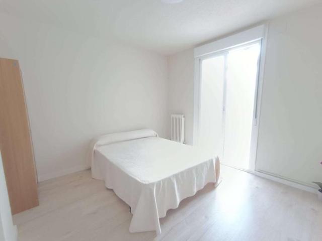 4 Dormitorio Shared Living/Roommate Pamplona Pamplona 103926248
