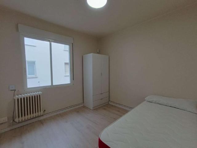 4 Dormitorio Shared Living/Roommate Pamplona Pamplona 103926221