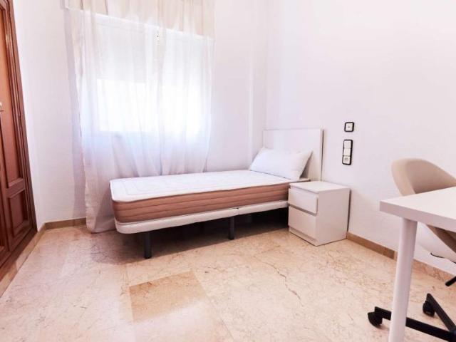 4 Dormitorio Shared Living/Roommate Seville Seville 97384412