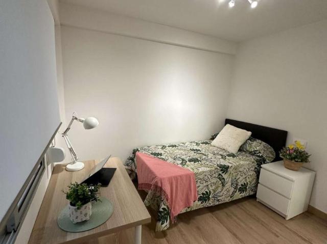 4 Dormitorio Shared Living/Roommate Seville Seville 101835460