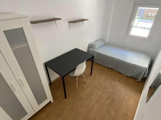 4 Dormitorio Shared Living/Roommate Seville Seville 103217890
