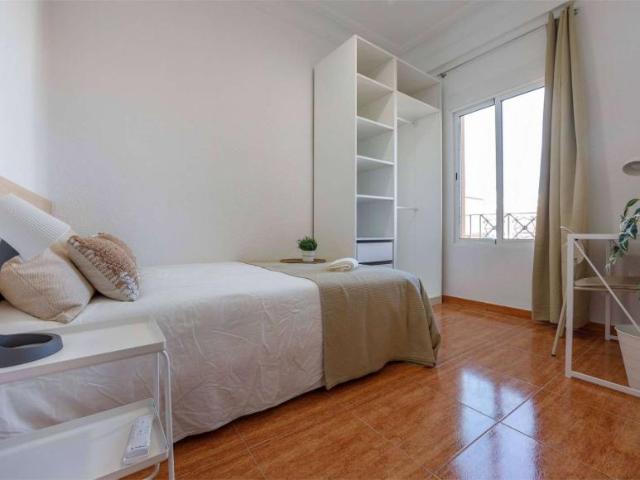 4 Dormitorio Shared Living/Roommate Valencia Valencia 103657479