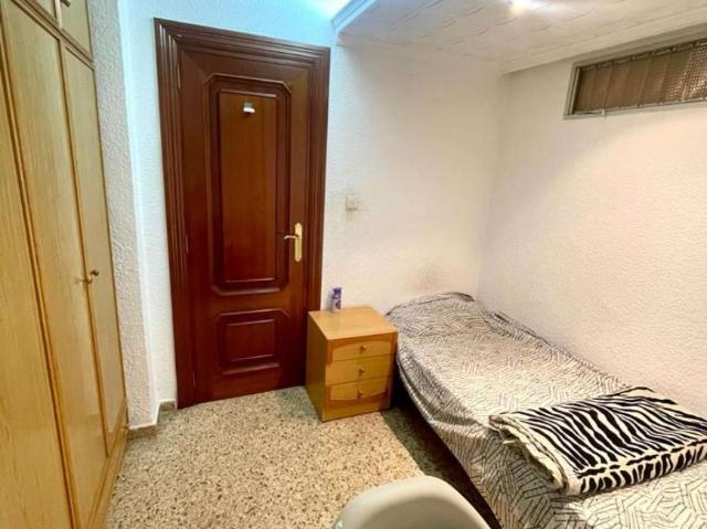 4 Dormitorio Shared Living/Roommate Valencia Valencia 103925514