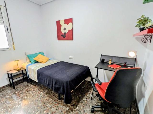 4 Dormitorio Shared Living/Roommate Valencia Valencia 104799730