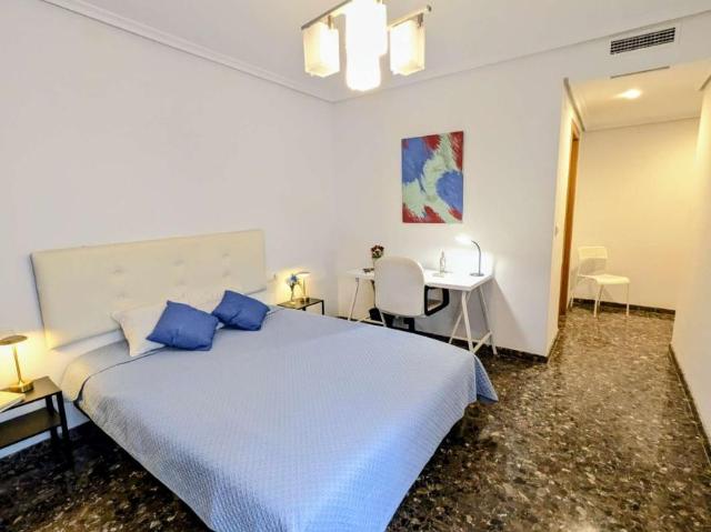 4 Dormitorio Shared Living/Roommate Valencia Valencia 104799732