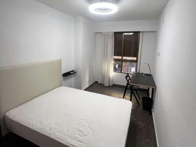 4 Dormitorio Shared Living/Roommate Valencia Valencia 104800972