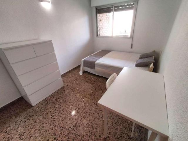 4 Dormitorio Shared Living/Roommate Valencia Valencia 104802074