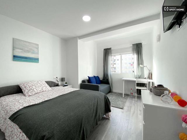 4 Dormitorio Shared Living/Roommate Valencia Valencia 87724786