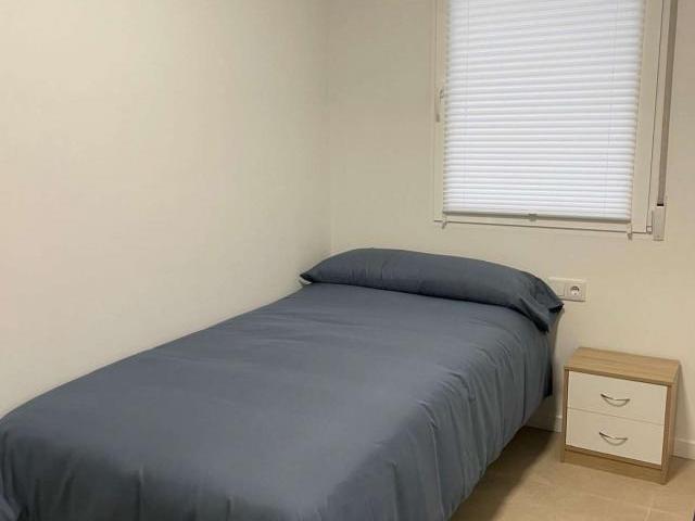 4 Dormitorio Shared Living/Roommate Valencia Valencia 82777743