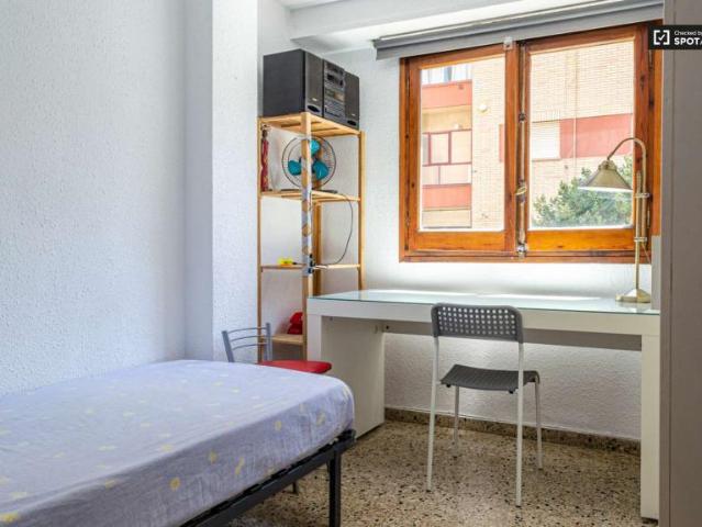 4 Dormitorio Shared Living/Roommate Valencia Valencia 96782099