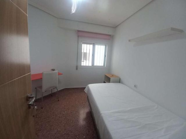 4 Dormitorio Shared Living/Roommate Valencia Valencia 98057744