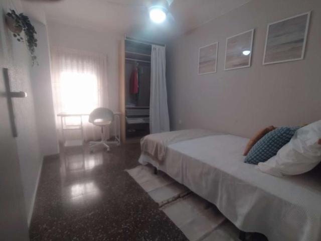 4 Dormitorio Shared Living/Roommate Valencia Valencia 98295136