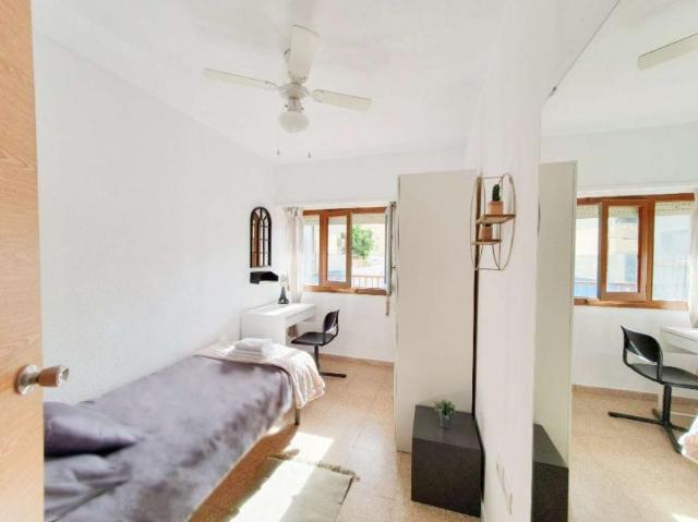 4 Dormitorio Shared Living/Roommate Valencia Valencia 99830274