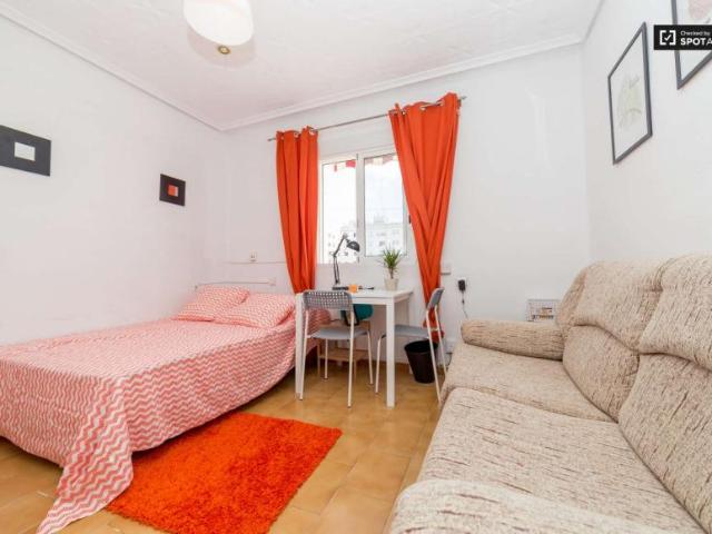 4 Dormitorio Shared Living/Roommate Valencia Valencia 91327188