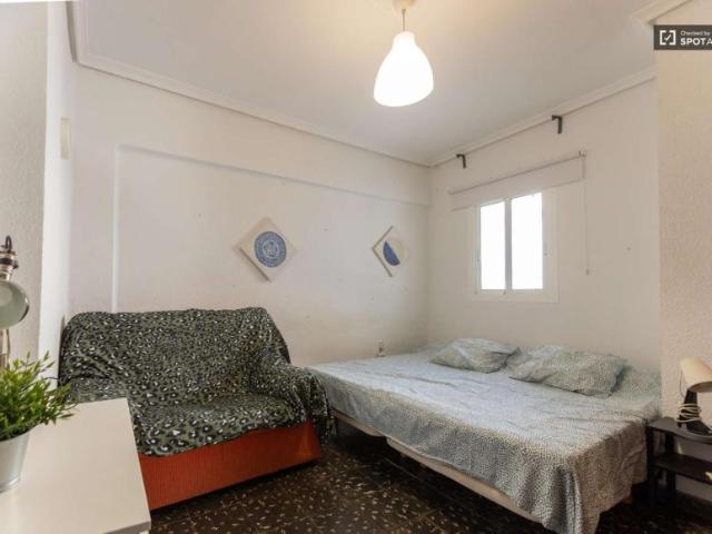 4 Dormitorio Shared Living/Roommate Valencia Valencia 91327475
