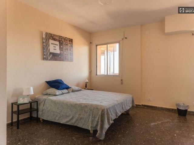 4 Dormitorio Shared Living/Roommate Valencia Valencia 91328776