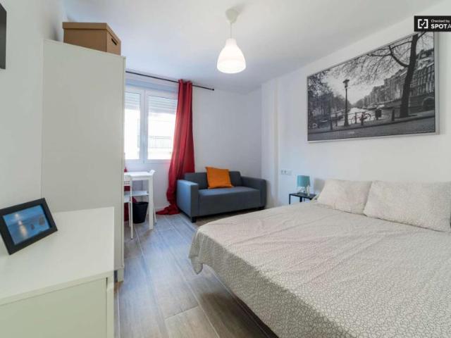 4 Dormitorio Shared Living/Roommate Valencia Valencia 91328855
