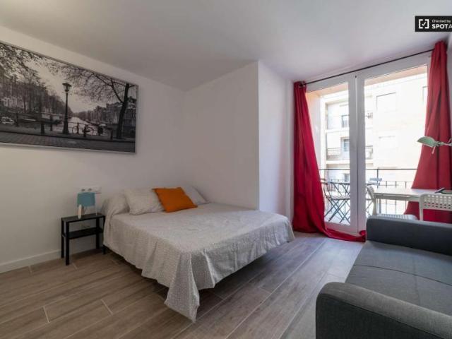 4 Dormitorio Shared Living/Roommate Valencia Valencia 91328874