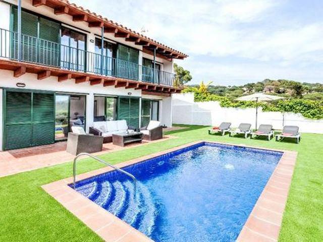 4 Dormitorio Villa Lloret De Mar CataluñaCatalonia LS98303496