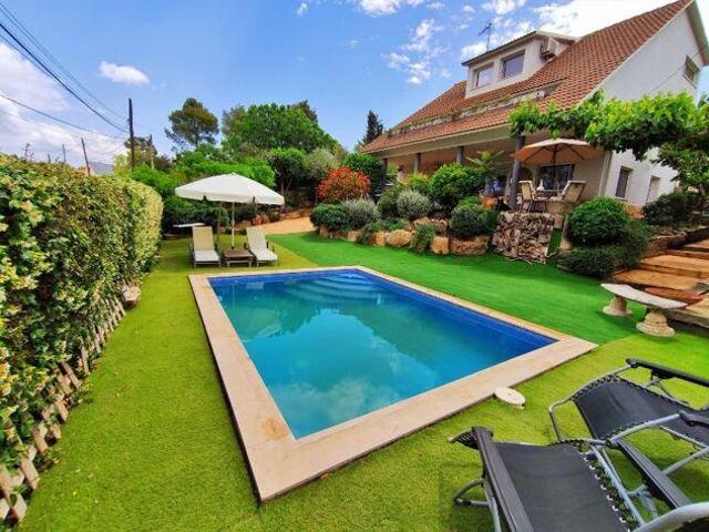 4 Dormitorio Villa Mediona Barcelona LS96852723