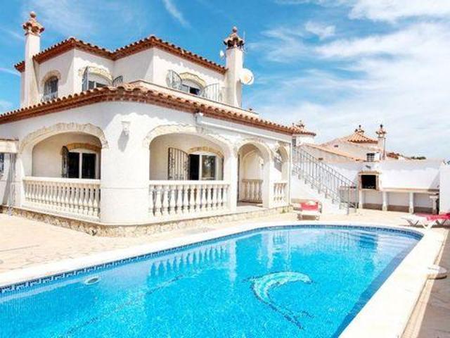 4 Dormitorio Villa Miami Platja CataluñaCatalonia 98303645