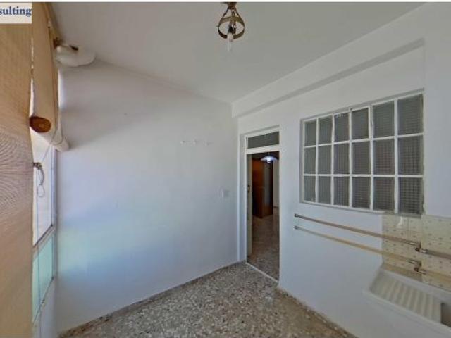 4 dormitorios y dos baños, con garaje, junto a Villacerrada