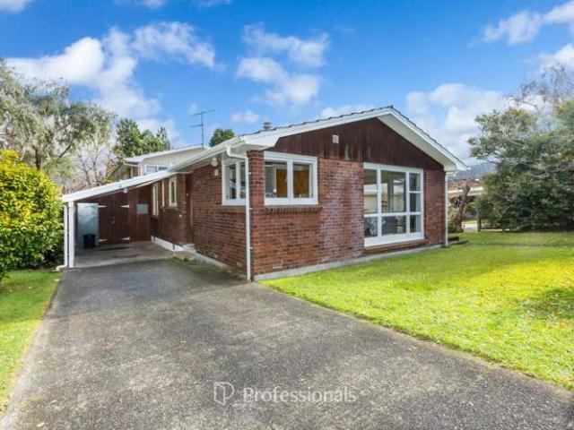 4 Dowling Grove, Silverstream, Upper Hutt City