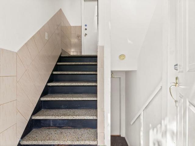 4 et demi à louer, 1er étage triplex, Oct 2026