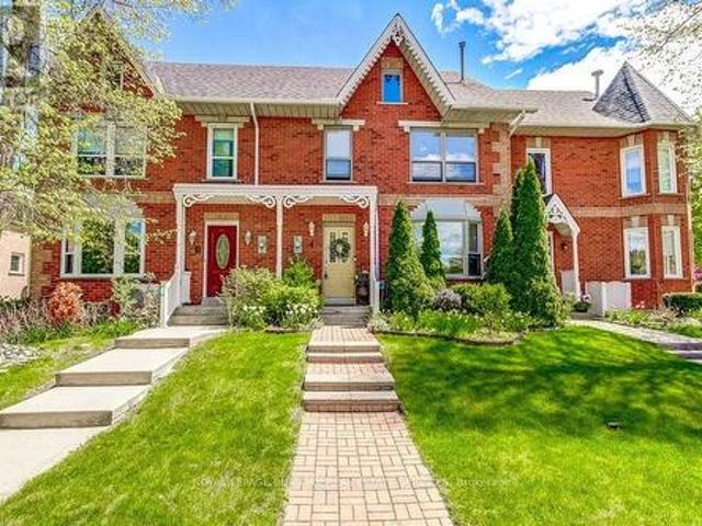 4 Edgewater Drive, Hamilton, ON, L8E 4Z3 house for sale | Listing ID X13641 | Royal LePage