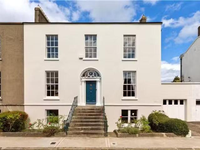 4 Eglinton Park Dun Laoghaire, Dun Laoghaire, Co. Dublin, A96K.