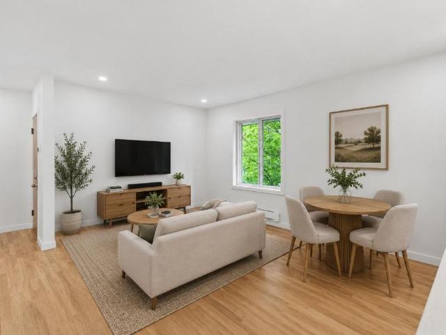 4 ½ entièrement rénové à Rosemont | 2 chambres fermées | balcon | lave vaisselle