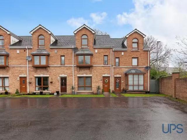 4 Fruithill Court