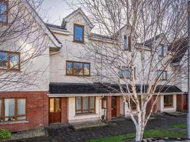 4 Garrynisk Square, Belgard, Tallaght, Dublin 24, D24XH36 is f.