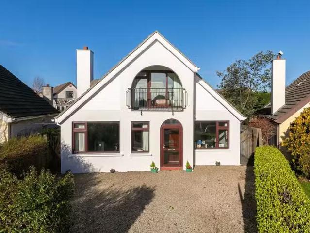 4 Glen Garth, The Park, Cabinteely, Dublin 18