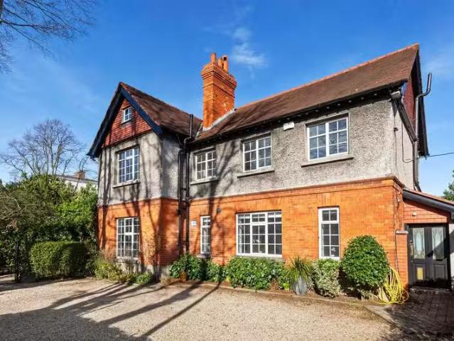 4 Herbert Park, Donnybrook, Dublin 4, D04FE40 is for sale